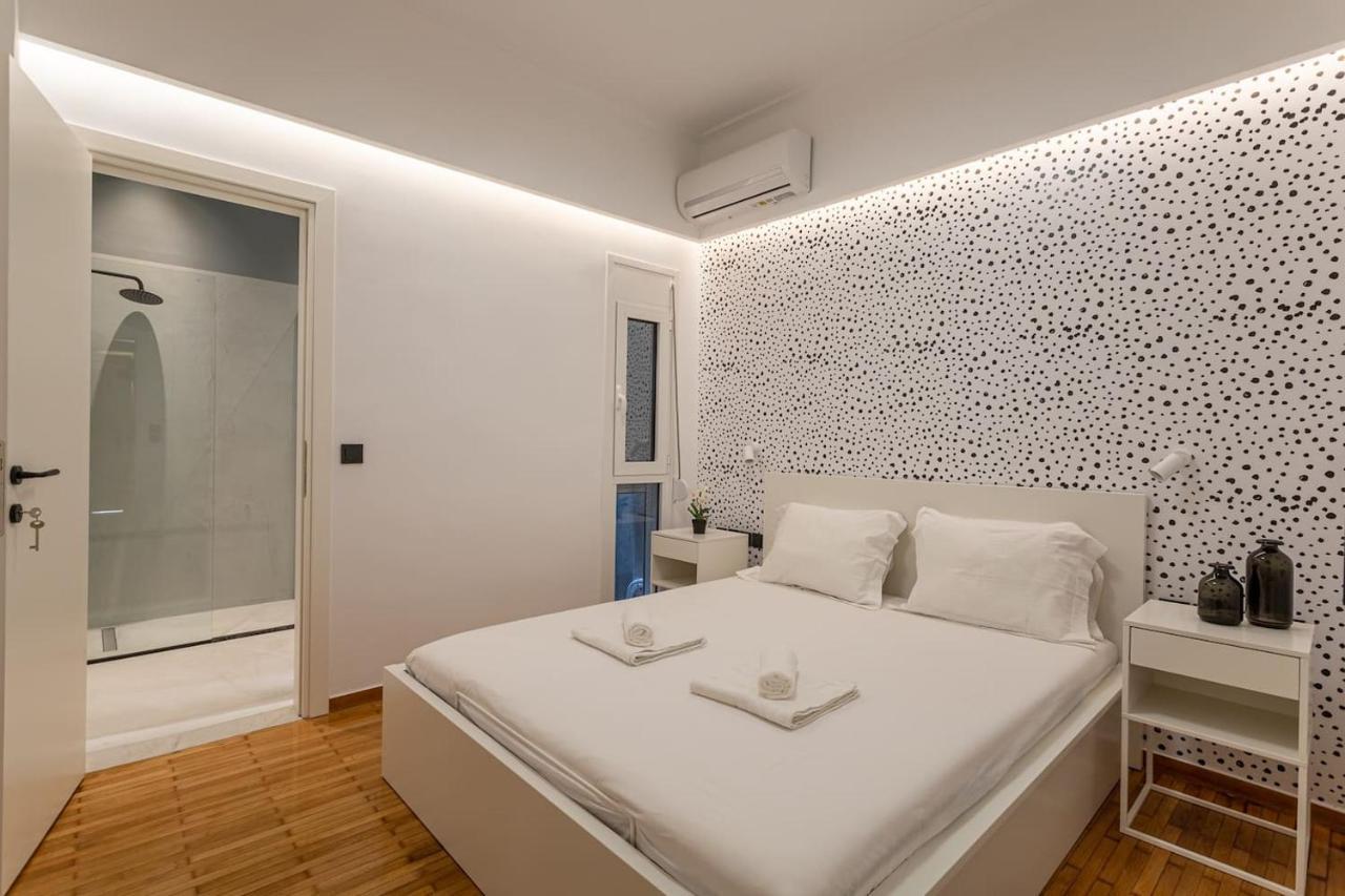 Appartamento Luxury Penthouse On Akadimias With 2 Bed & 2 Bath Atene Esterno foto